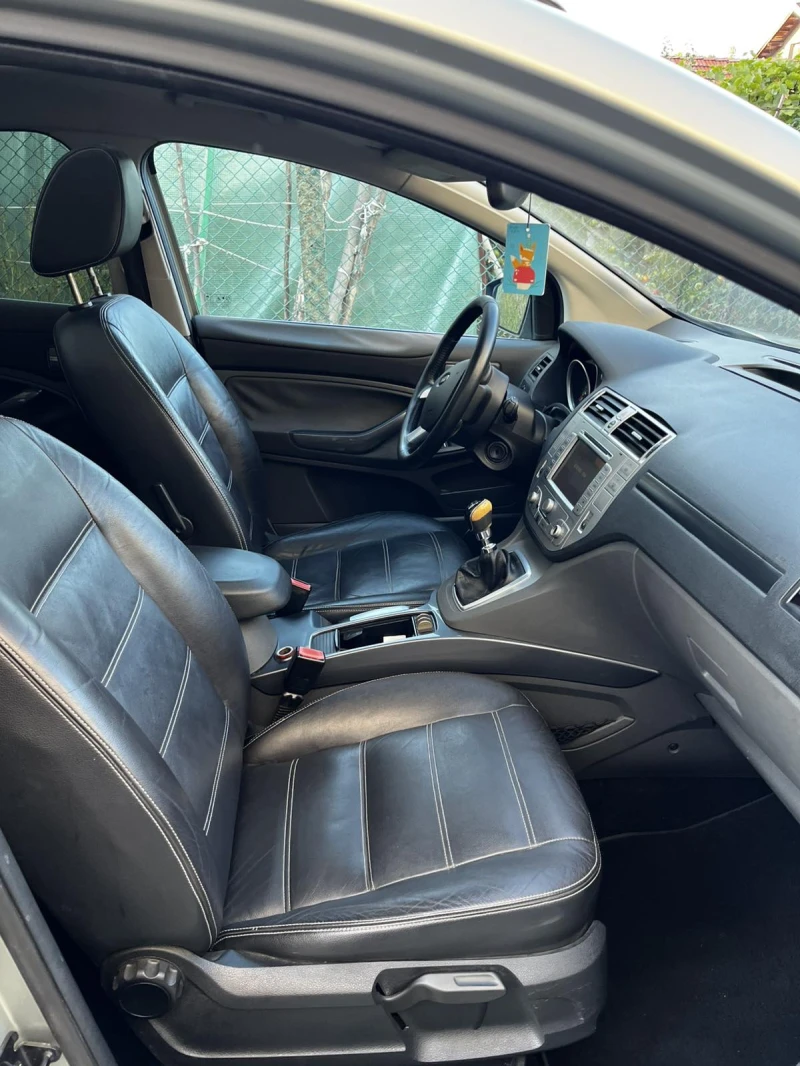 Ford Kuga, снимка 2 - Автомобили и джипове - 52451342