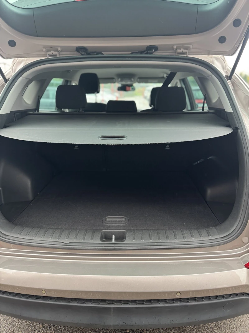 Hyundai Tucson 1.7CRDI 16V, снимка 16 - Автомобили и джипове - 51962911
