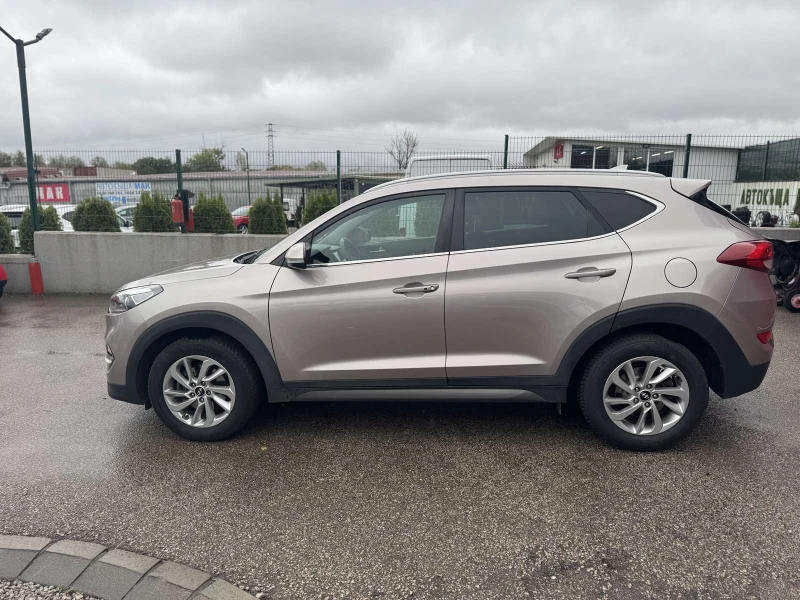Hyundai Tucson 1.7CRDI 16V, снимка 7 - Автомобили и джипове - 51962911