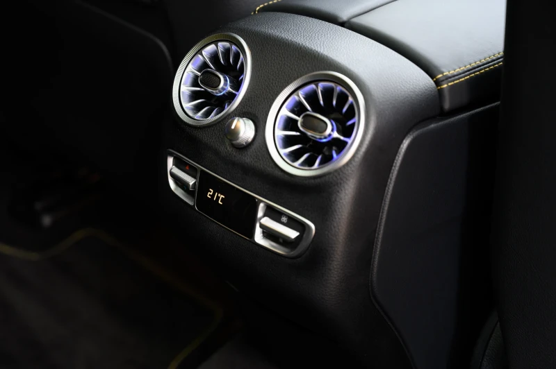 Mercedes-Benz GLC AMG 63S V8 BiTurbo 4Matic 9G Panorama LED NAVI, снимка 14 - Автомобили и джипове - 52554428