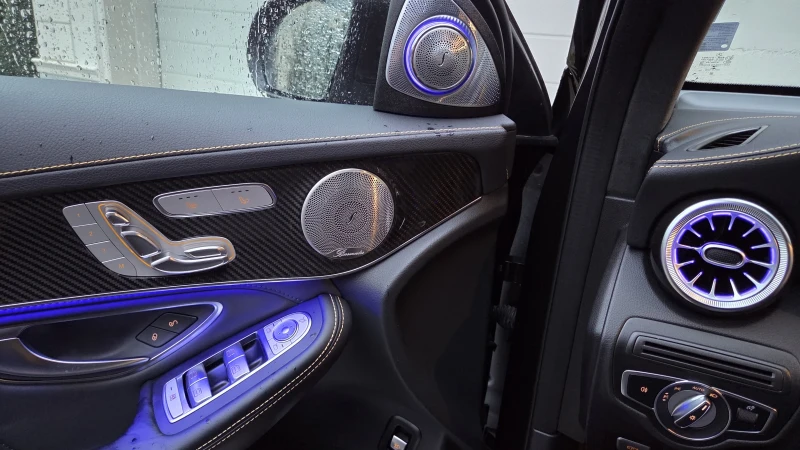 Mercedes-Benz GLC AMG 63S V8 BiTurbo 4Matic 9G Panorama LED NAVI, снимка 8 - Автомобили и джипове - 52554428