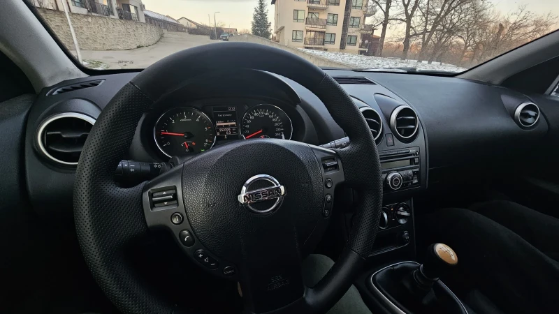 Nissan Qashqai 1.5 DCi 2011г., снимка 7 - Автомобили и джипове - 53386703