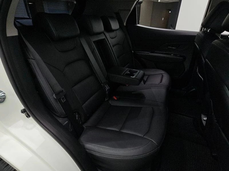 SsangYong Korando 1.5 4WD C7 Black Edition| 163к.с.| ВКЛ.ТЕХНОТЕСТ, снимка 13 - Автомобили и джипове - 55277429
