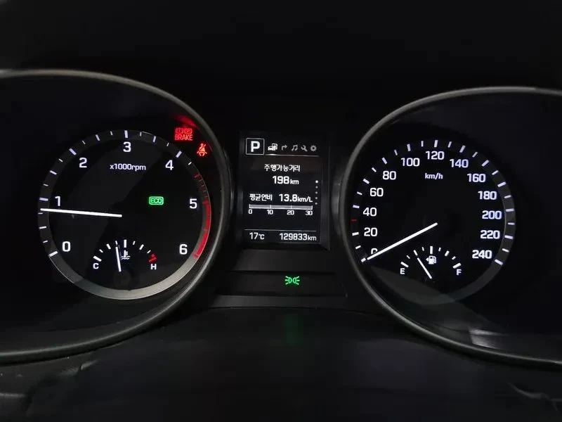 Hyundai Santa fe, снимка 8 - Автомобили и джипове - 56689169