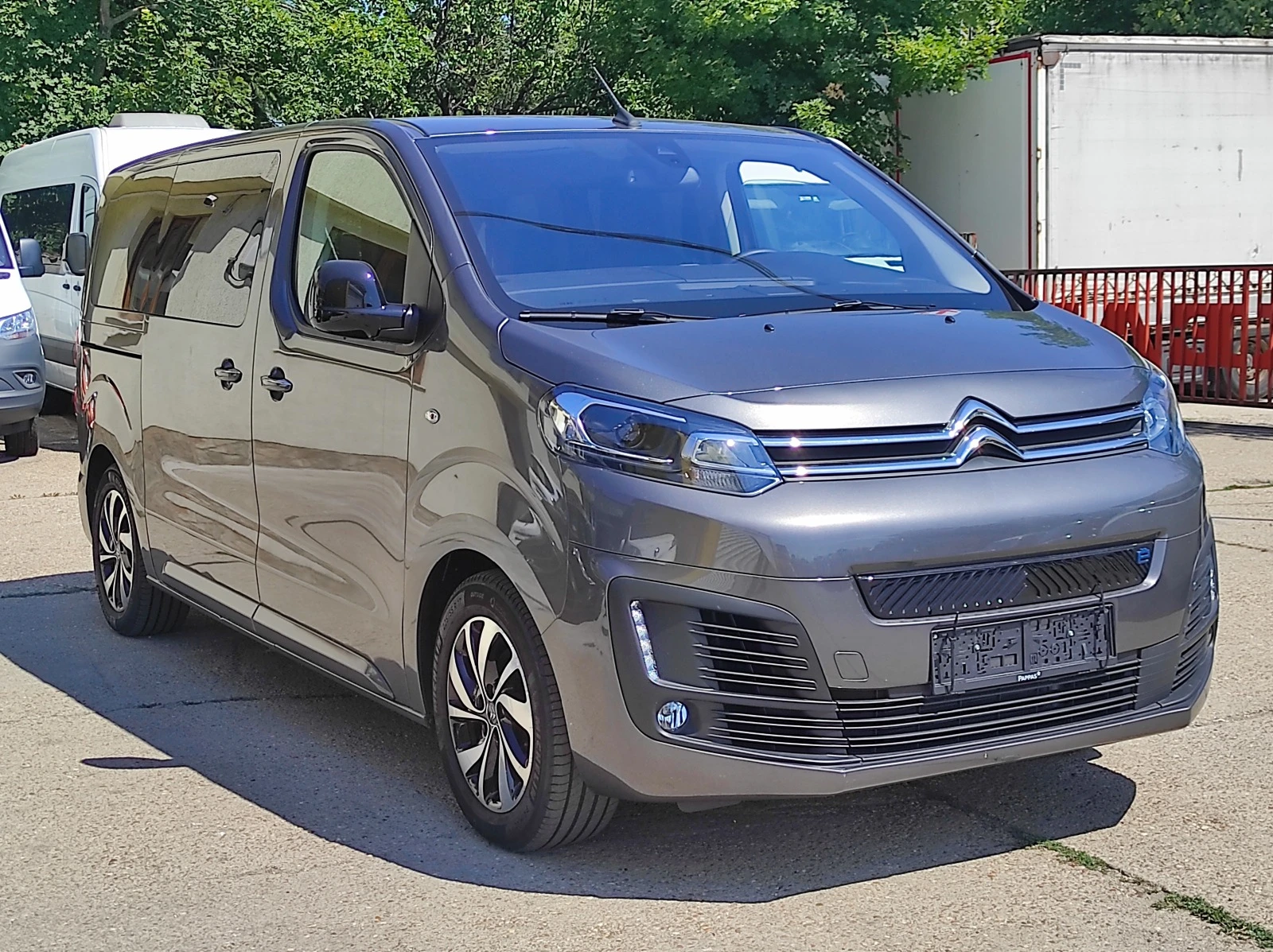 Citroen Spacetourer Luxusbus, 8 местен - изображение 3