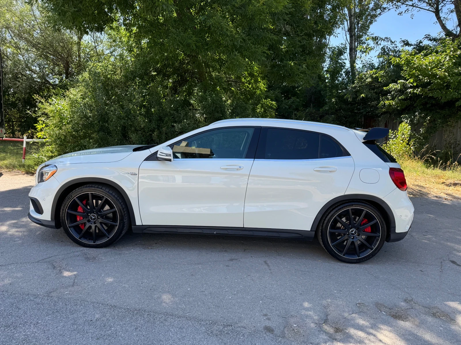 Mercedes-Benz GLA 45 AMG  - изображение 4
