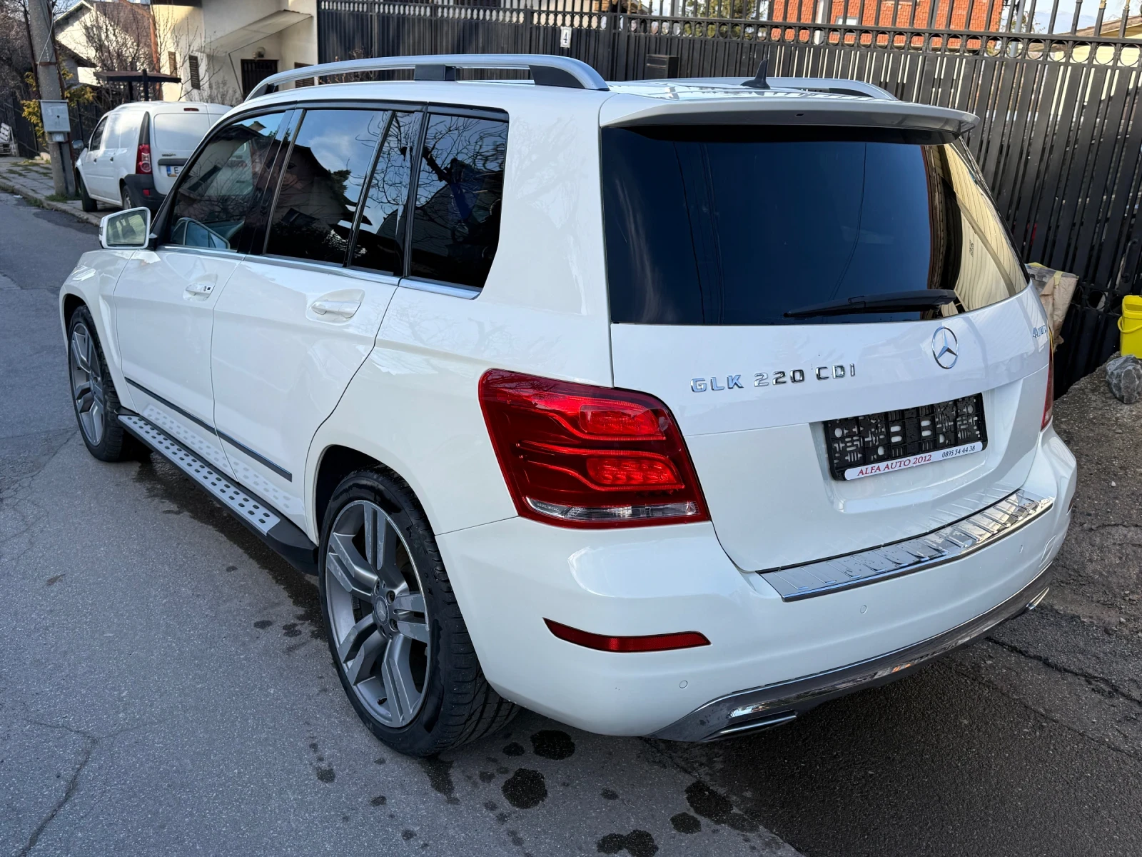 Mercedes-Benz GLK Sport, Обслужен, 4Matic, Navi, снимка 5 - Автомобили и джипове - 54236472