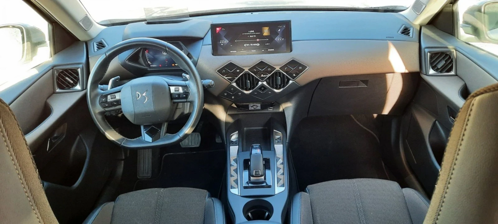 DS DS 3 Crossback, снимка 10 - Автомобили и джипове - 54335197