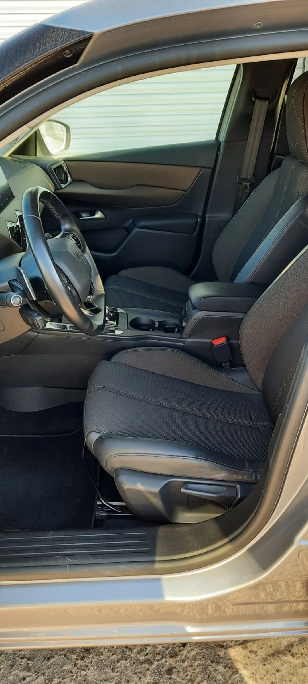 DS DS 3 Crossback, снимка 6 - Автомобили и джипове - 54335197