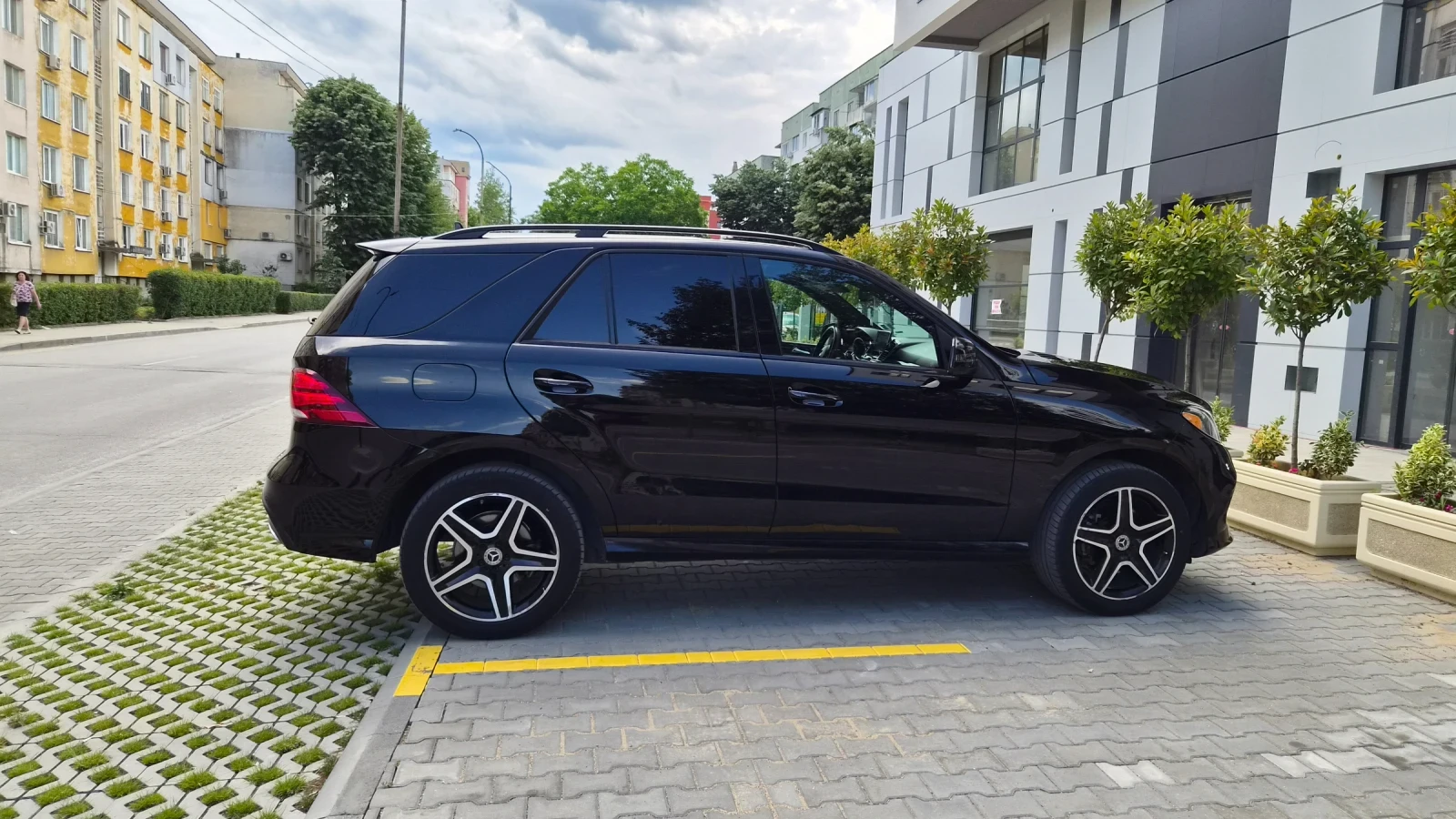Mercedes-Benz GLE 350 Напълно ОБСЛУЖЕН, снимка 8 - Автомобили и джипове - 55108665