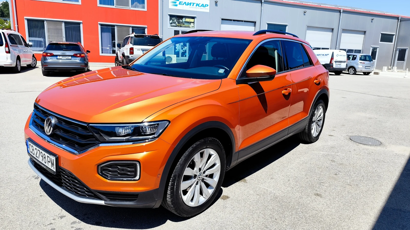VW T-Roc ACT DSG, снимка 3 - Автомобили и джипове - 55302072