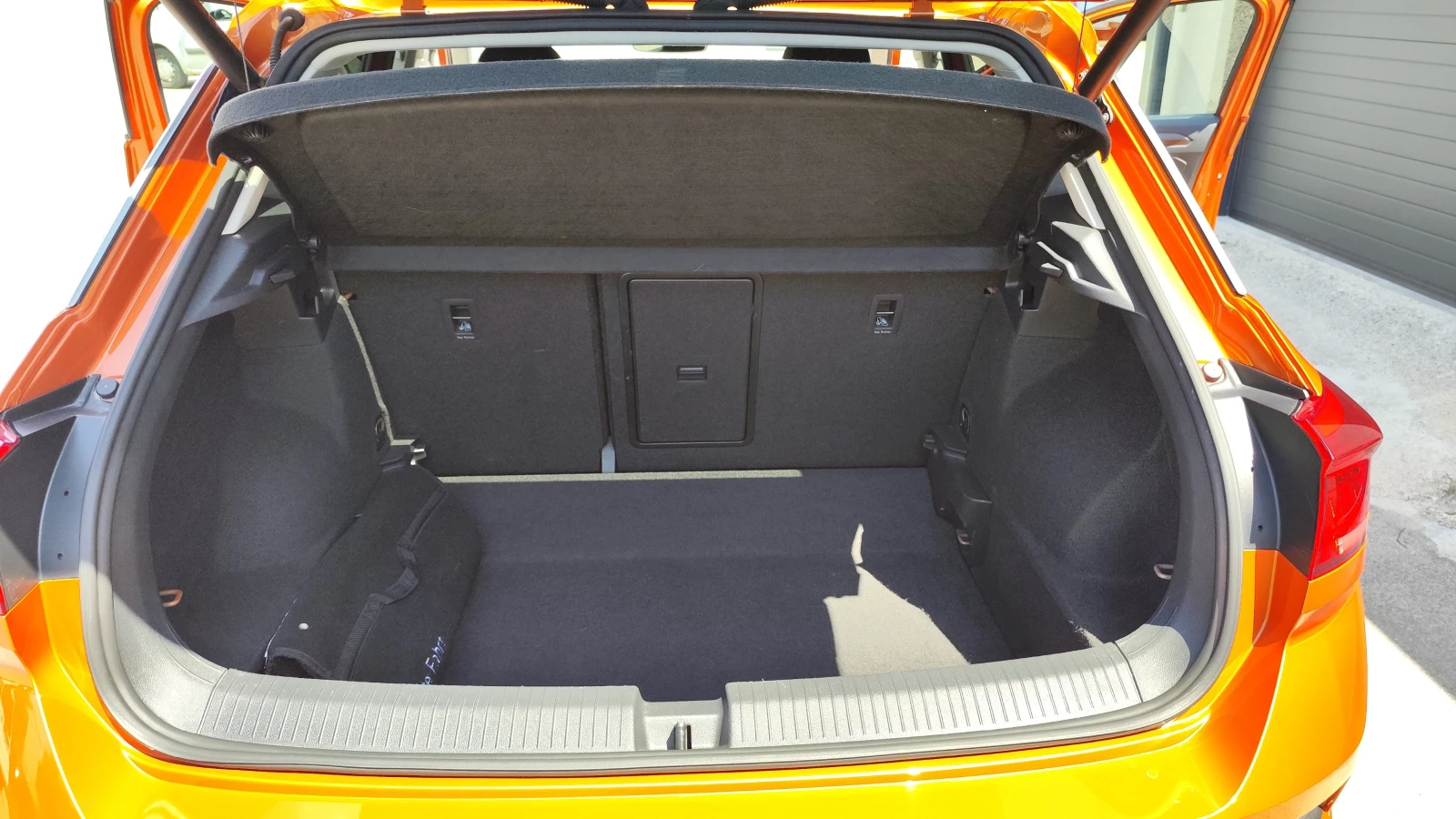VW T-Roc ACT DSG, снимка 16 - Автомобили и джипове - 55302072
