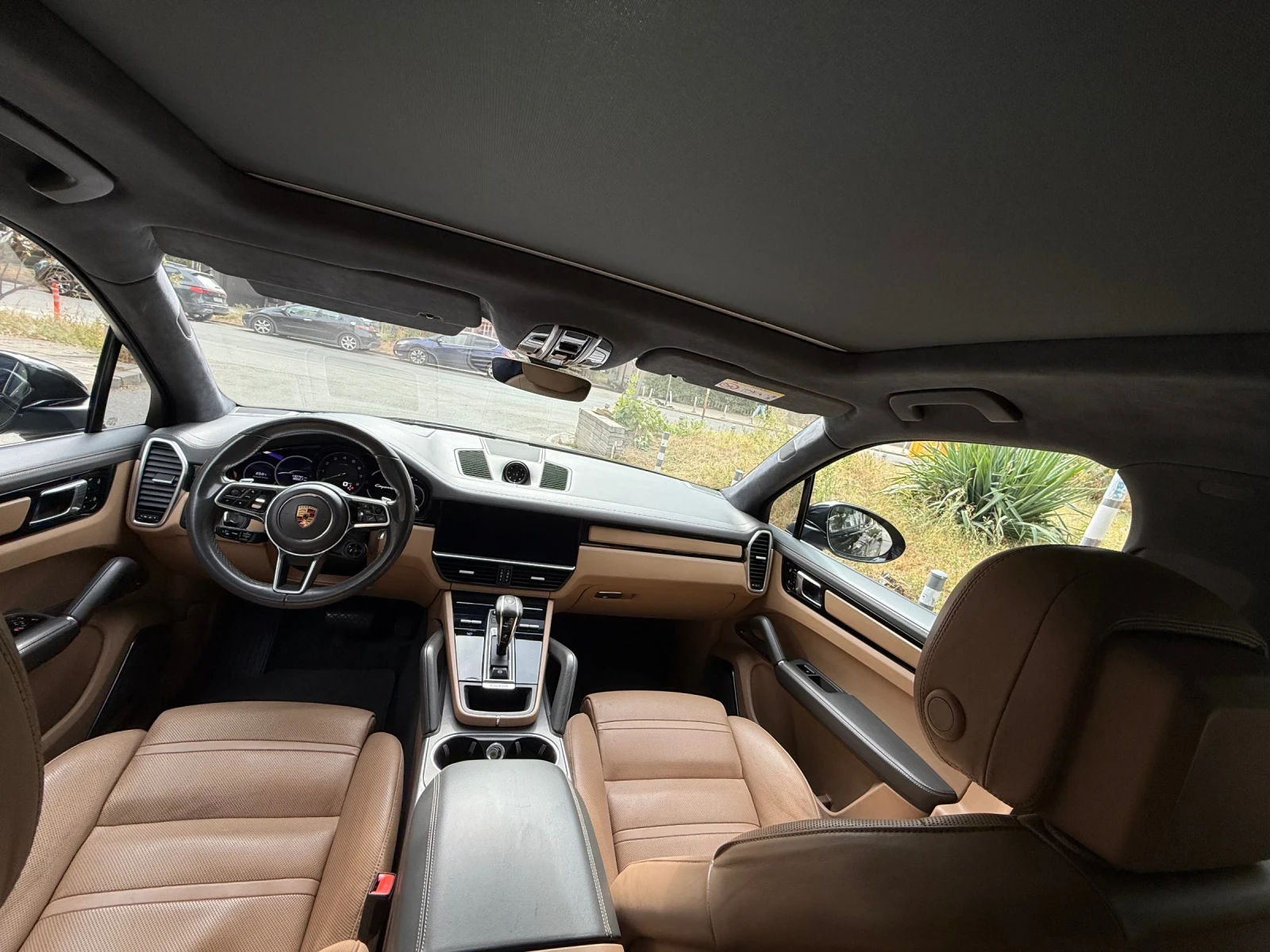 Porsche Cayenne E Hybrid , снимка 8 - Автомобили и джипове - 56257544