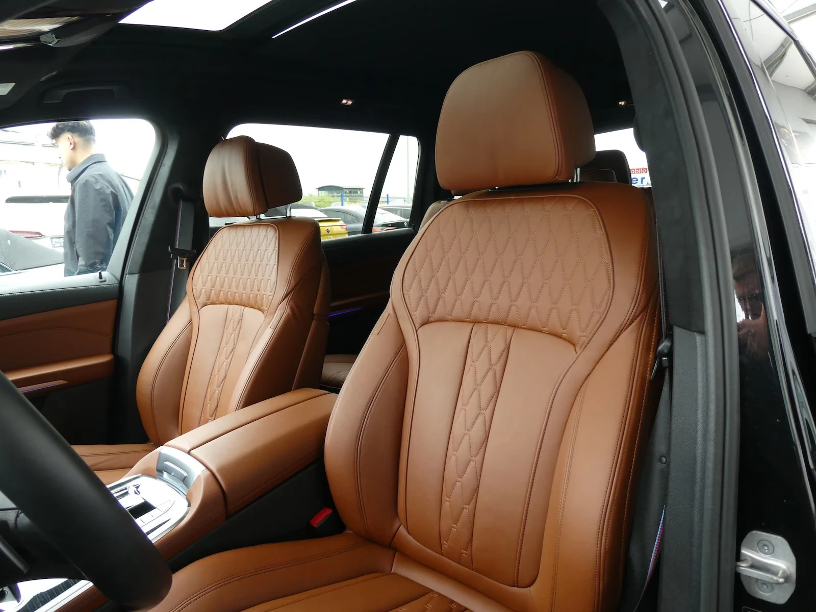 BMW X7 40i/xDrive/M-SPORT PRO/PANO/HUD/7 SEAT/ | Mobile.bg � ����������� 7
