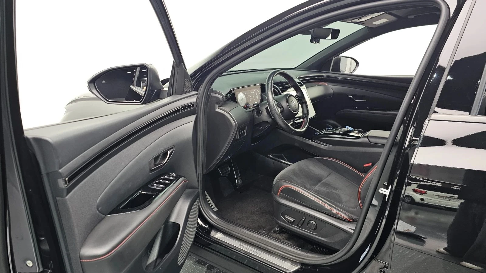 Hyundai Tucson, снимка 6 - Автомобили и джипове - 56710754