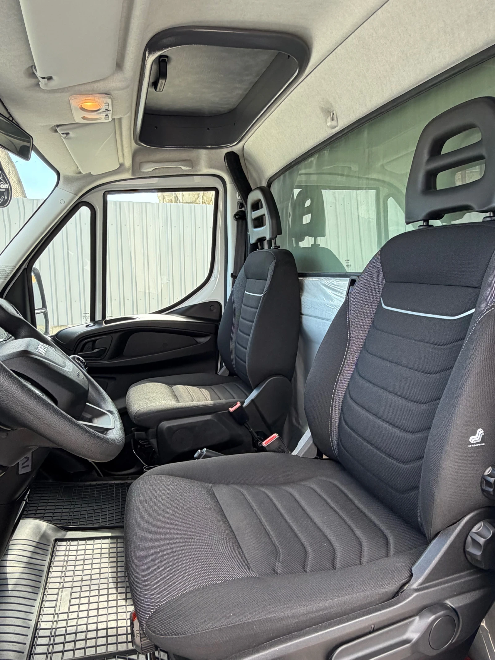 Iveco 35S18, снимка 10 - Бусове и автобуси - 54914934