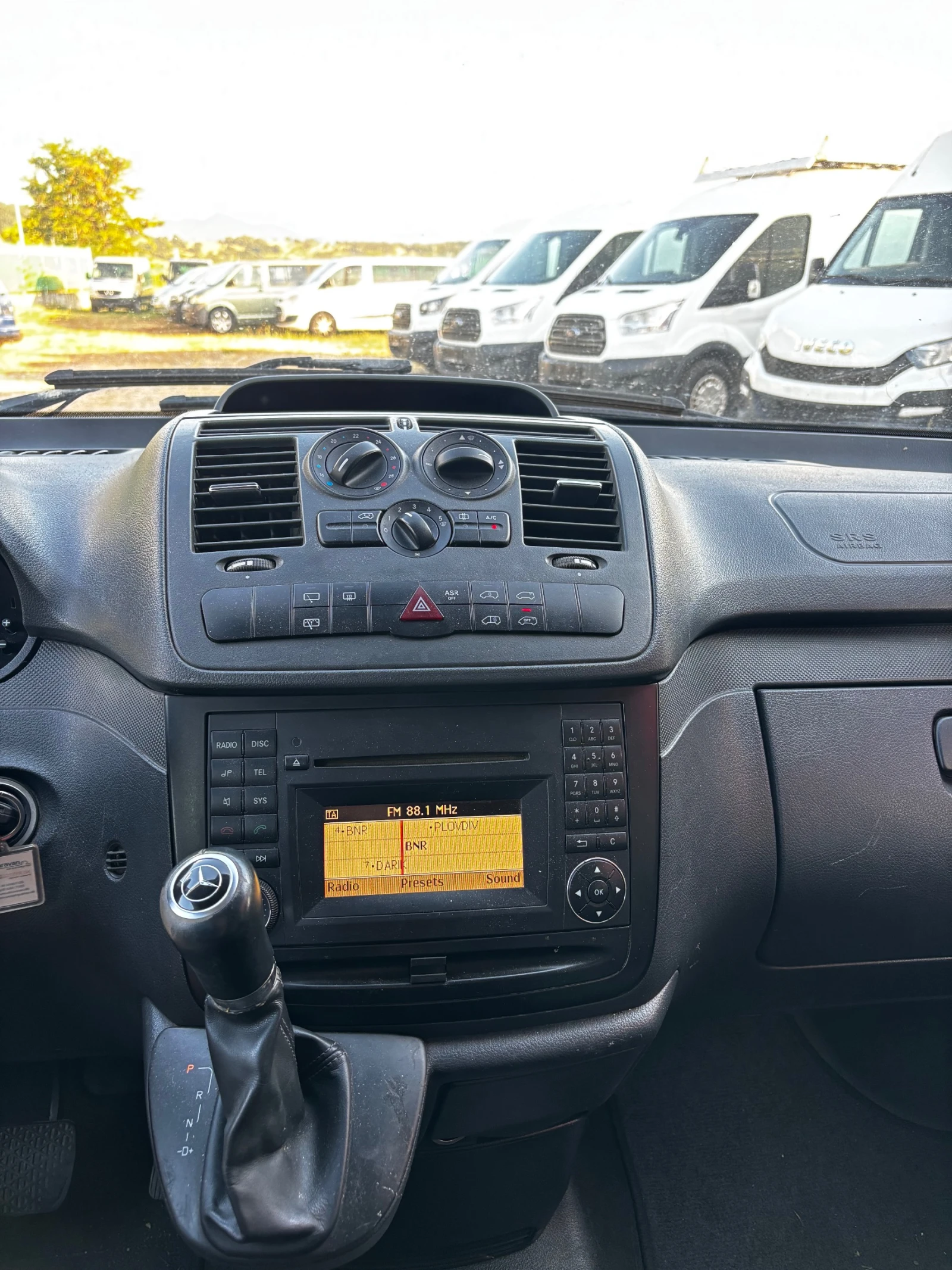 Mercedes-Benz Vito 5+ 1 КЛИМА АВТОМАТ, снимка 10 - Бусове и автобуси - 55908146