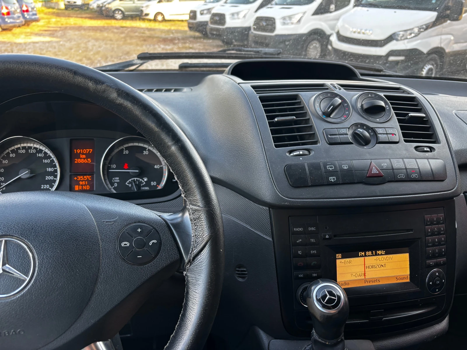 Mercedes-Benz Vito 5+ 1 КЛИМА АВТОМАТ, снимка 12 - Бусове и автобуси - 55908146