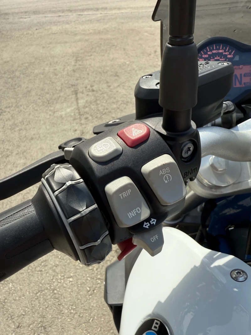 BMW R 1200 R Akrapovic, снимка 8 - Мотоциклети и мототехника - 52484614