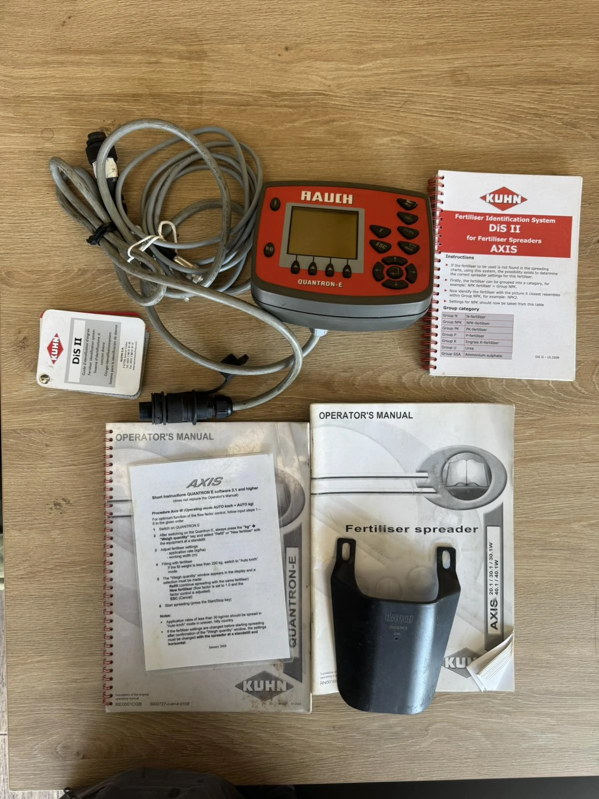 Торачка Rauch Торачка Kuhn Axis 30.1W с компютър, снимка 9 - Селскостопанска техника - 53769834