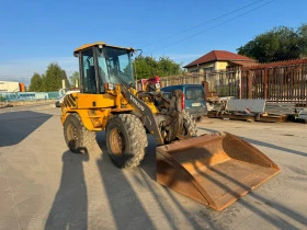 Челен товарач Volvo L30B pro, снимка 4