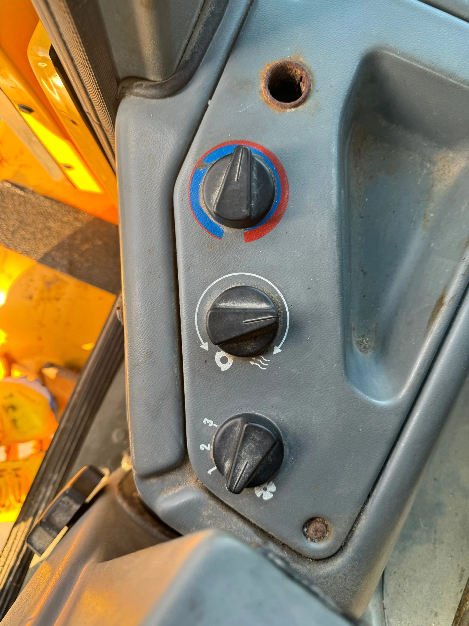   Volvo L30B pro | Mobile.bg   16