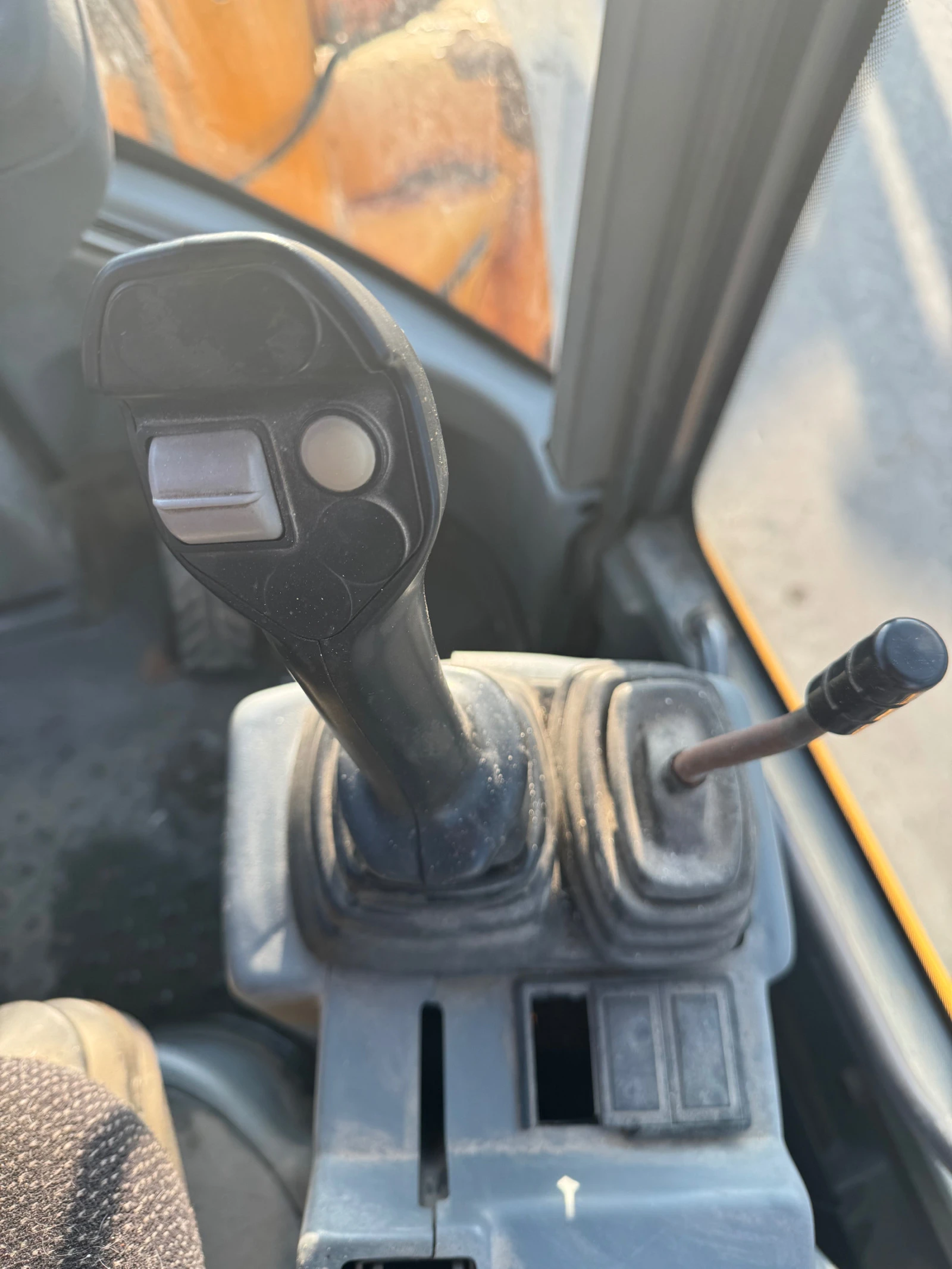   Volvo L30B pro | Mobile.bg   12