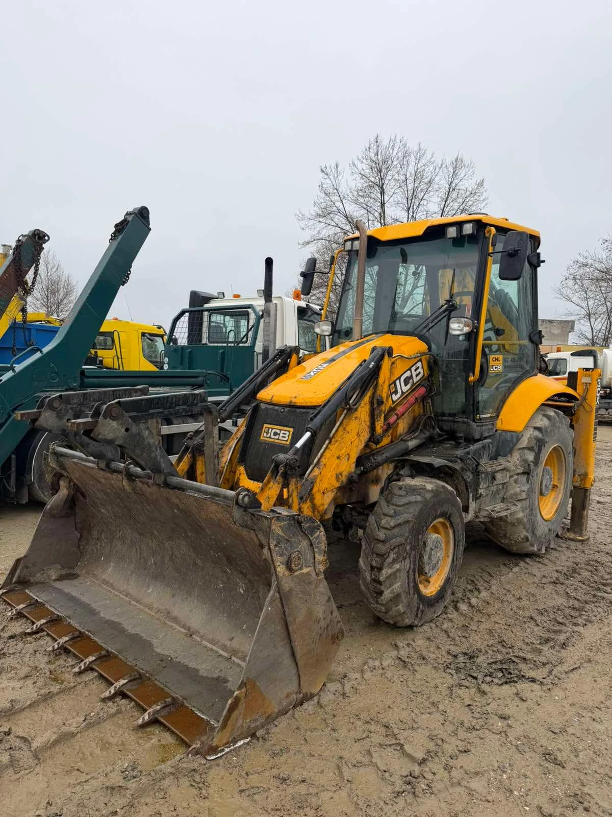 Багер JCB 3CX