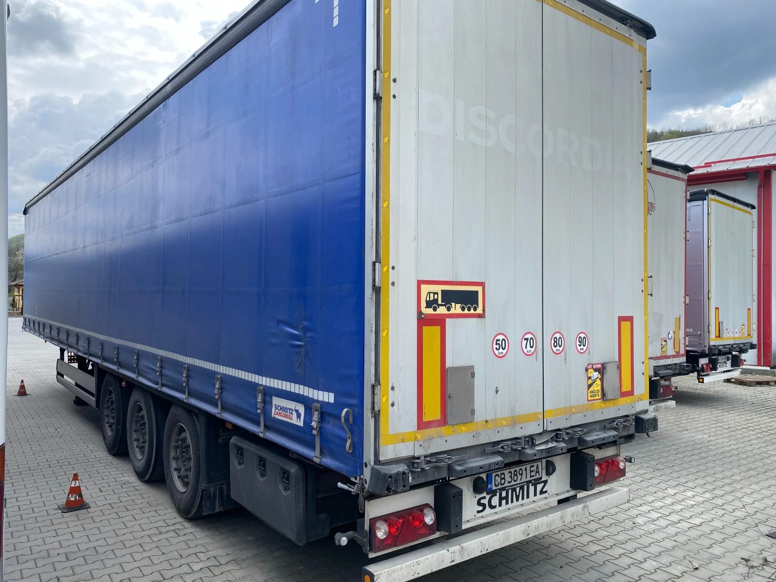 Полуремарке Schmitz, снимка 4 - Ремаркета - 54358260