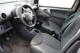 Toyota Aygo 1.0 VVTi, снимка 10