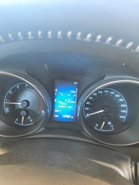 Toyota Auris 1, 2 Ti, снимка 10