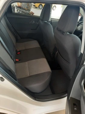 Toyota Auris 1, 2 Ti, снимка 7