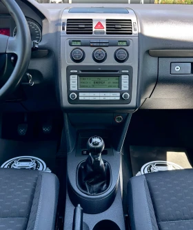 VW Touran 1.6 102ks БЕНЗИН / ГАЗ, снимка 12