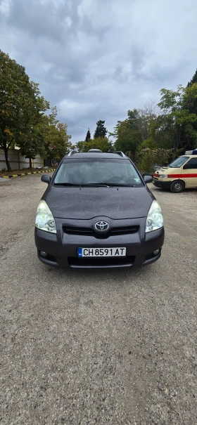 Обява за продажба на Toyota Corolla verso 2.2D-4D Facelift ~7 500 лв. - изображение 1