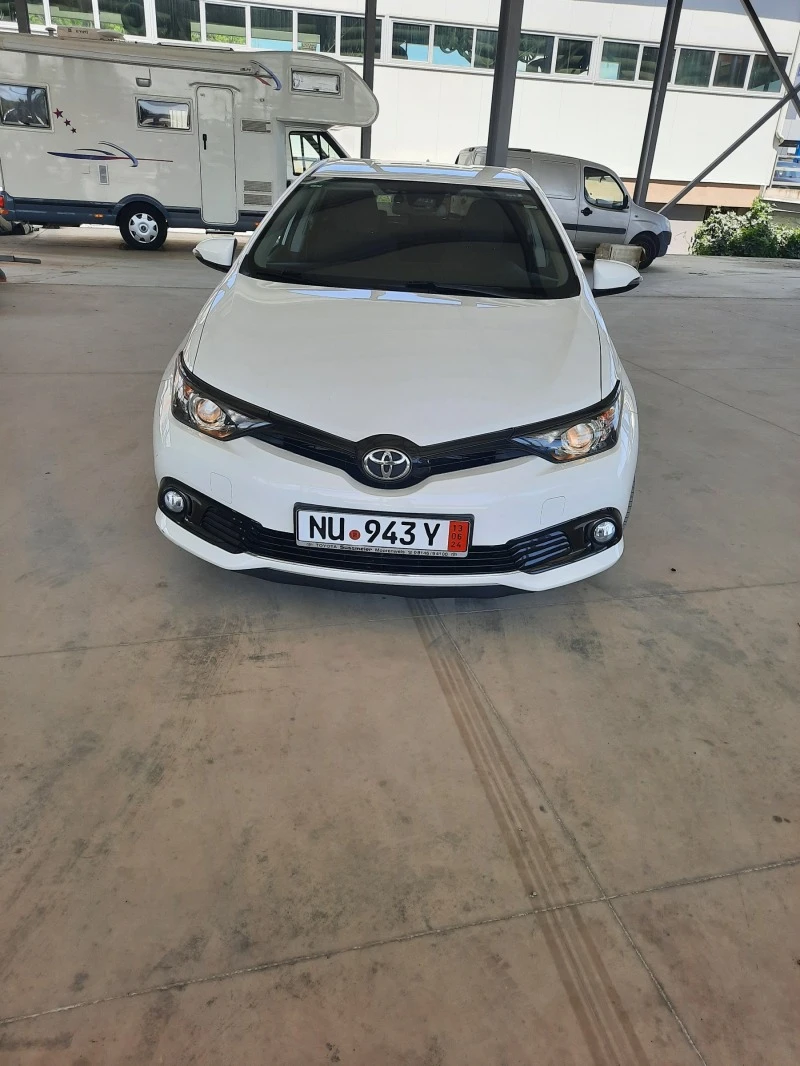 Toyota Auris 1, 2 Ti, снимка 1 - Автомобили и джипове - 48270693