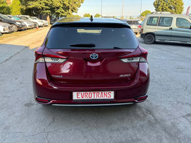 Toyota Auris 1, 8 Hibrid /Фабрична Гаранция , снимка 5 - Автомобили и джипове - 46889081