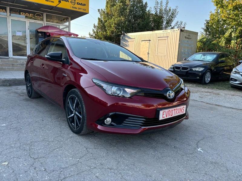 Toyota Auris 1, 8 Hibrid /Фабрична Гаранция , снимка 2 - Автомобили и джипове - 46889081