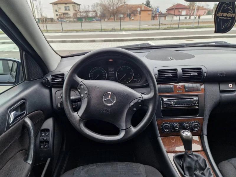 Mercedes-Benz C 220 2.2 / 150 к.с., снимка 15 - Автомобили и джипове - 48242262