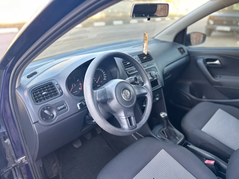 VW Polo, снимка 7 - Автомобили и джипове - 48643926