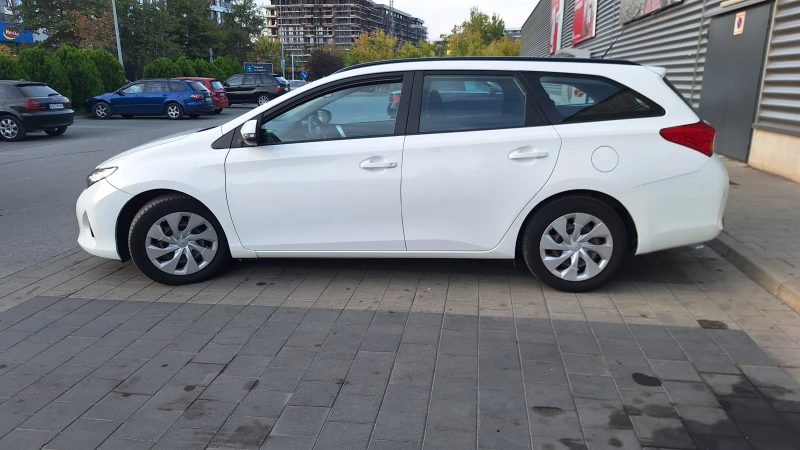 Toyota Auris, снимка 6 - Автомобили и джипове - 48829030