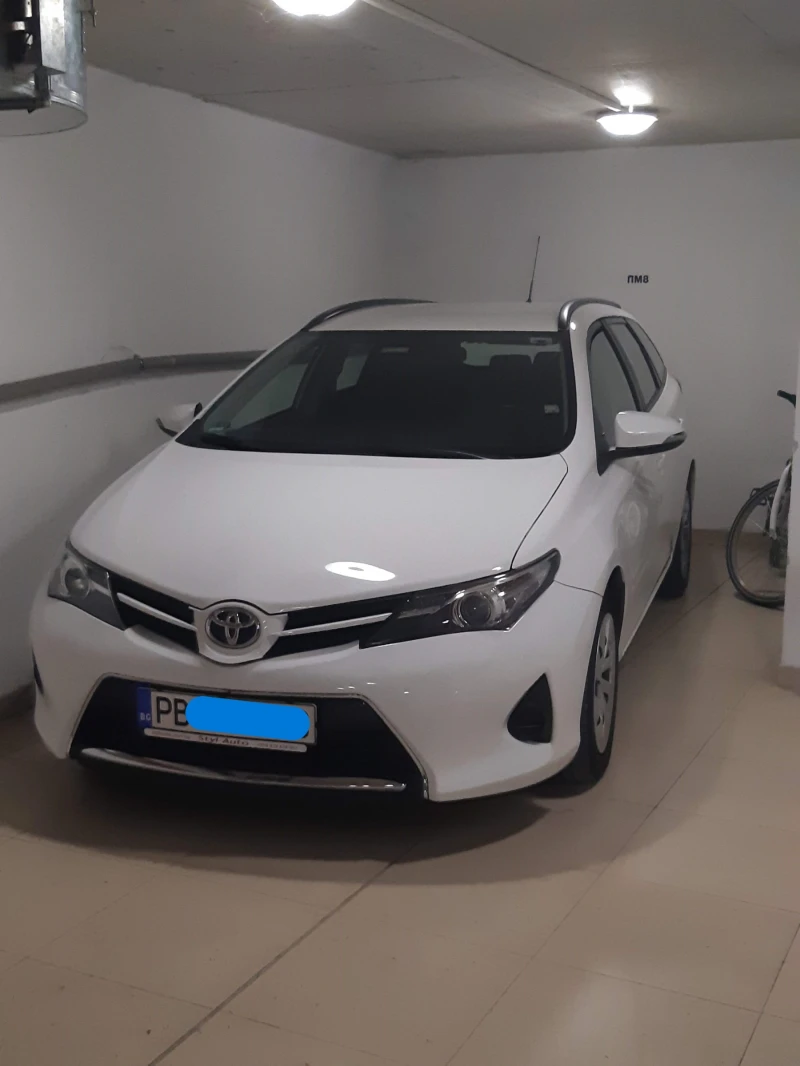 Toyota Auris, снимка 14 - Автомобили и джипове - 48829030