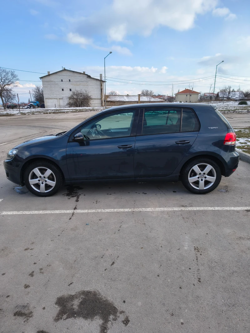 VW Golf, снимка 3 - Автомобили и джипове - 49235656