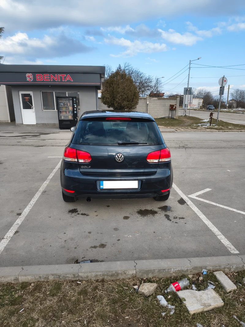 VW Golf, снимка 4 - Автомобили и джипове - 49235656