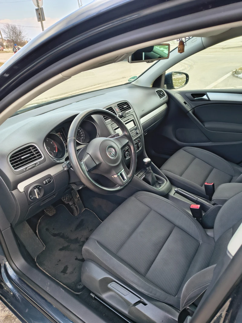 VW Golf, снимка 7 - Автомобили и джипове - 49235656