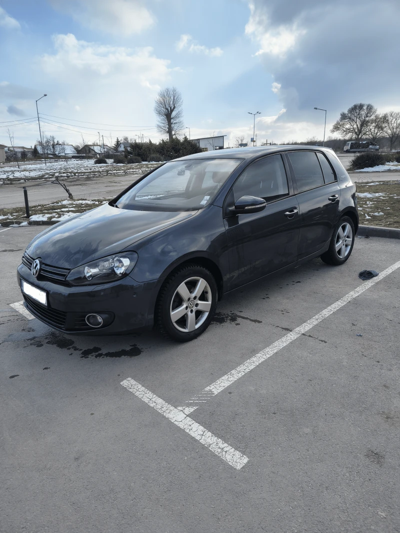 VW Golf, снимка 2 - Автомобили и джипове - 49235656