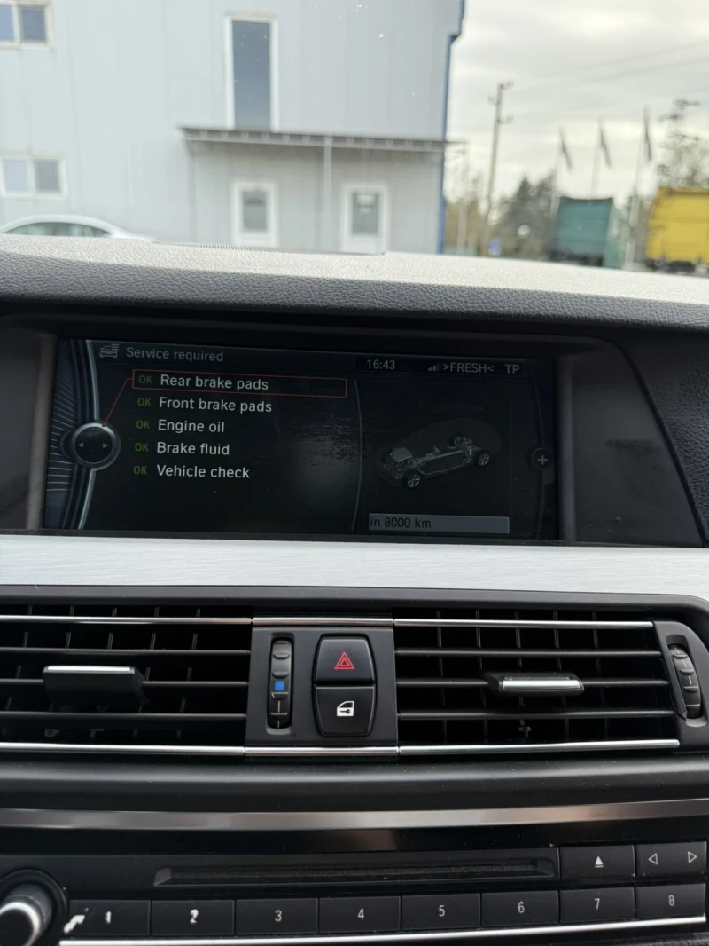 BMW 520, снимка 16 - Автомобили и джипове - 52944066