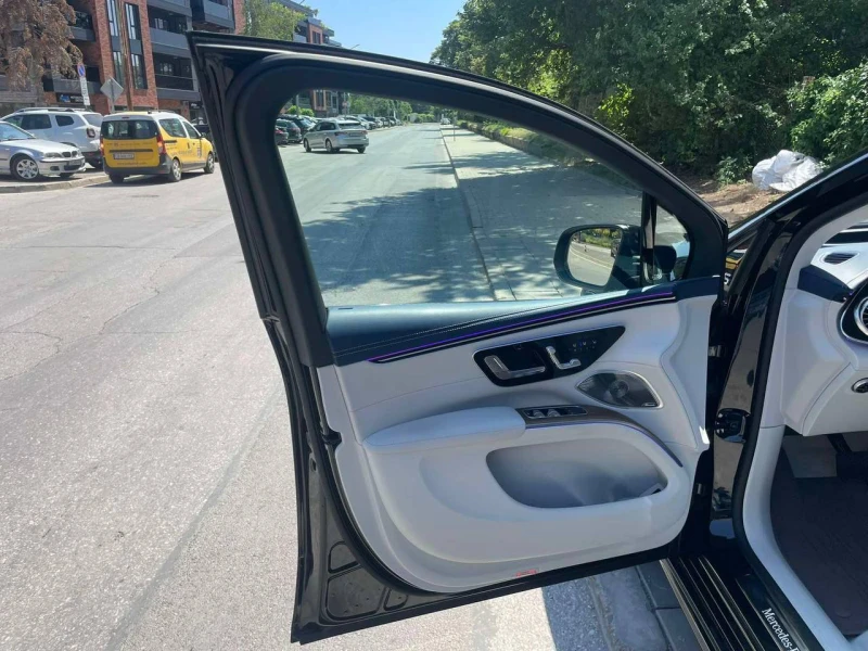 Mercedes-Benz EQS 580 4Matic AMG Line = MGT Select 2 = Гаранция, снимка 8 - Автомобили и джипове - 50886230