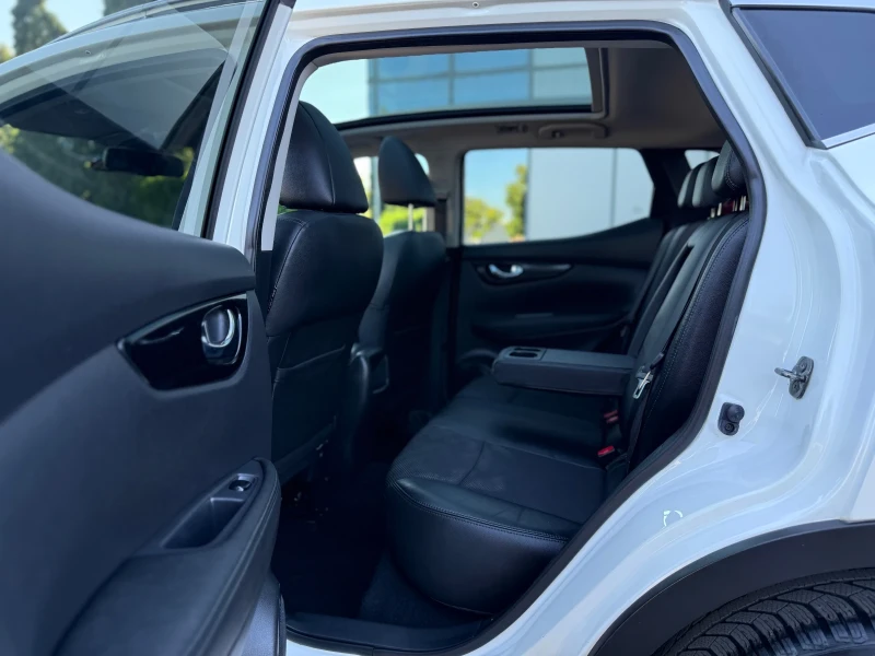 Nissan Qashqai * * * ЛИЗНГ* * * 1600 бензин, снимка 9 - Автомобили и джипове - 51520162