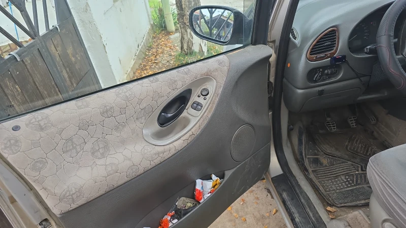 Ford Galaxy 2.0i, снимка 8 - Автомобили и джипове - 52426624