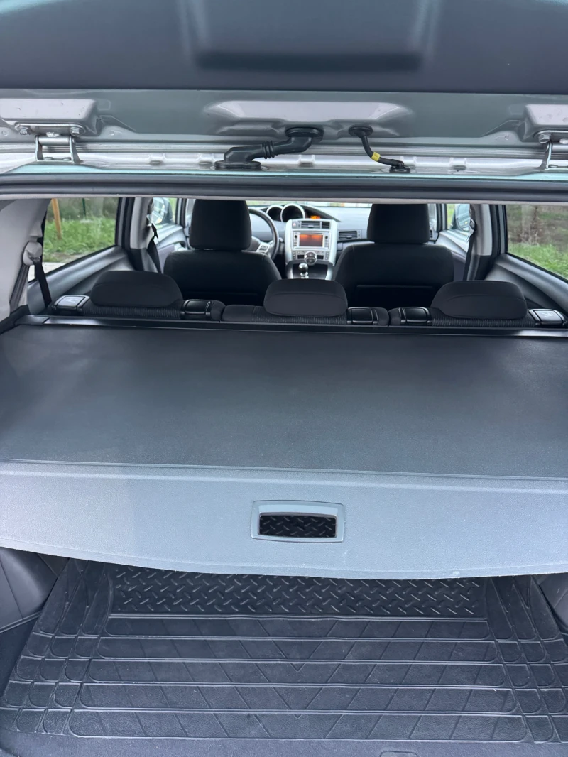 Toyota Verso, снимка 6 - Автомобили и джипове - 52539876